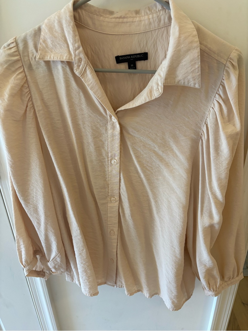Banana Republic Soft Beige Button-Front Blouse